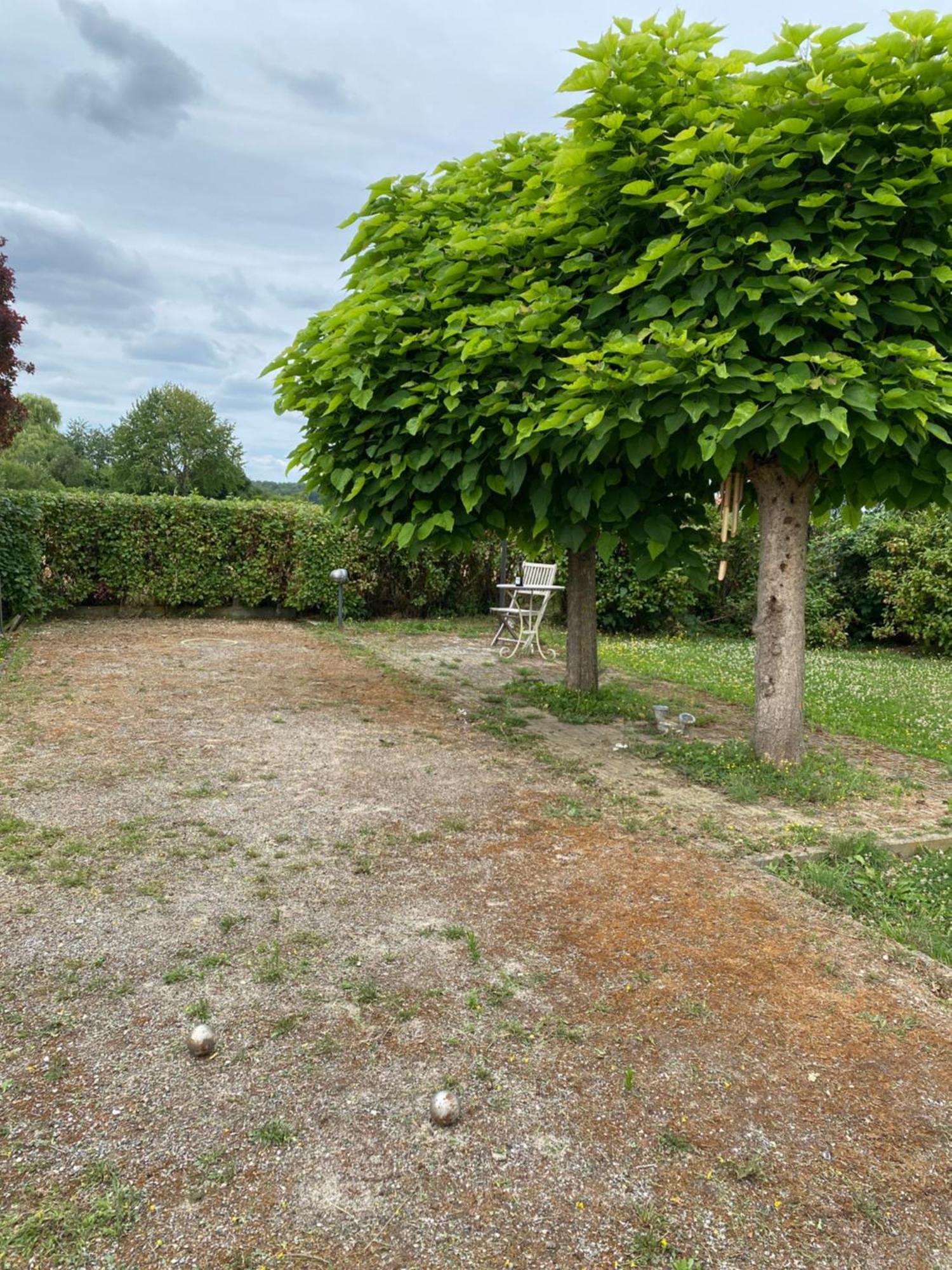 La Cle Des Champs Bed and Breakfast Jodoigne Exteriör bild